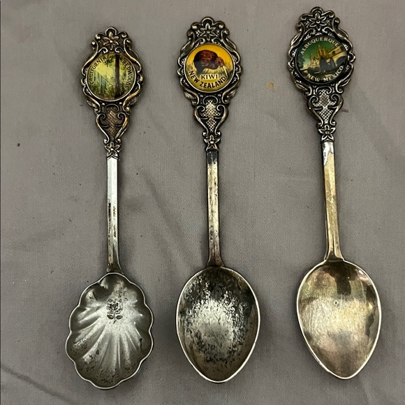 Cameo Other - Set of 3 Cameo Silver Plated Souvenir Collector Spoons